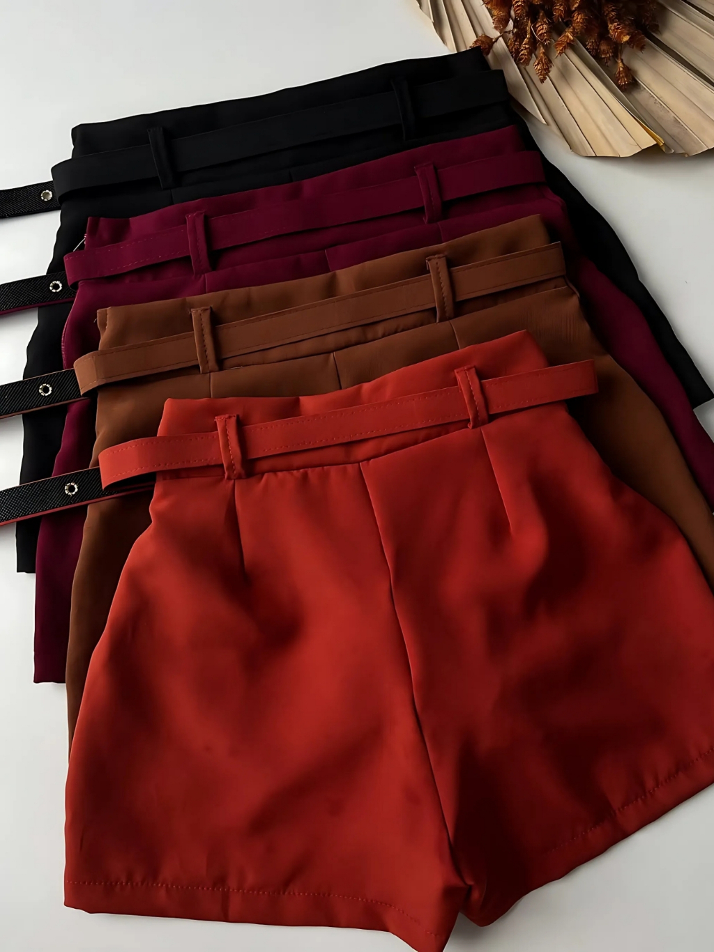 Short Alfaiataria Feminino Com Cinto Forrado