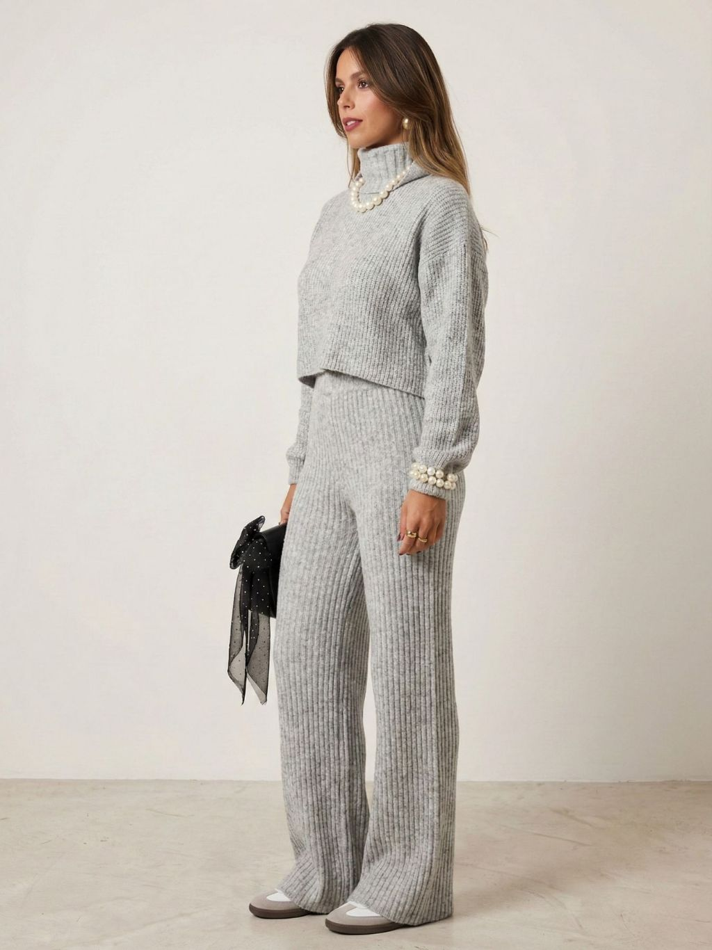 Conjunto Feminino Inverno Mousse Calça e Blusa Gola Alta Tricot