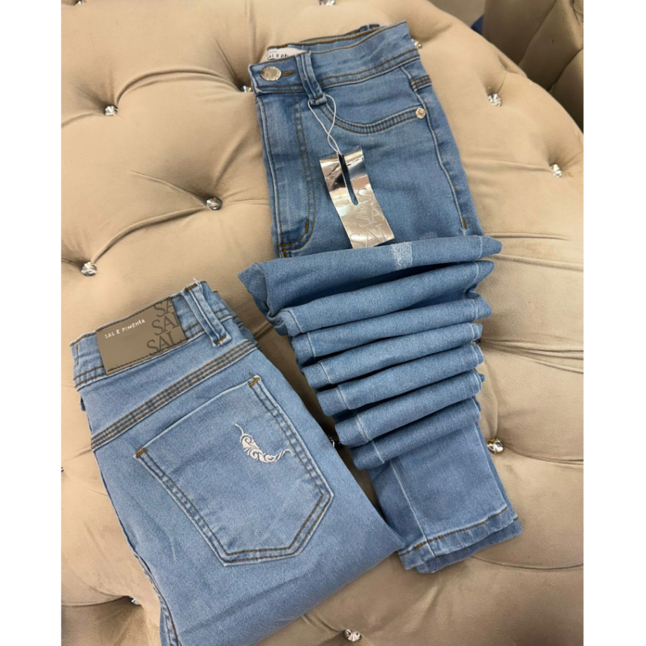 Calça Sal E Pimenta Calça Jeans Feminina Skinny com Lycra Elastano