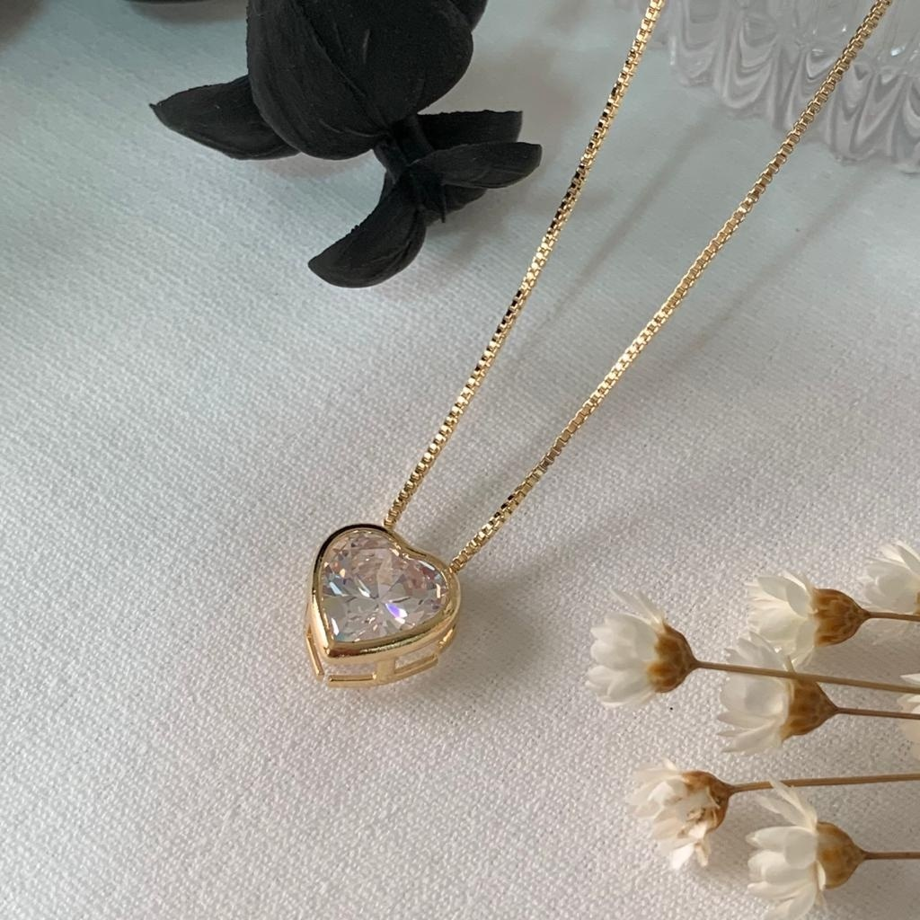 Colar Choker coração Ponto De Luz Folheado A Ouro 18k Durabilidade 3 meses